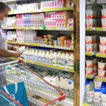 چگونه یارانه لبنیات به جیب غیر ایرانی‌ها می‌رود/ مردم ایران قدرت خرید لبنیات ندارند