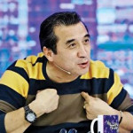 پاسخ تند خداداد عزیزی به خبرنگاران با تکرار یک فحش+ فیلم