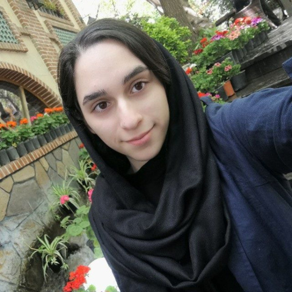 4 دلیل زردی گچ سقف و دیوار + روش‌ مؤثر برطرف کردن آن