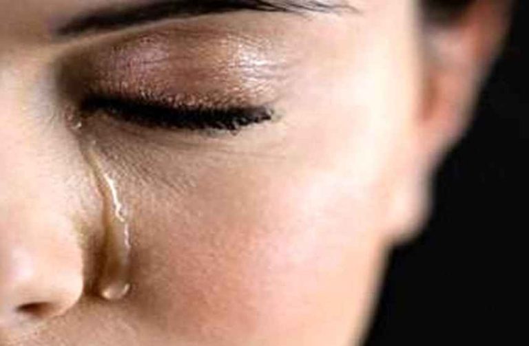 اشک زن ها روی مردها چه تاثیری دارد؟