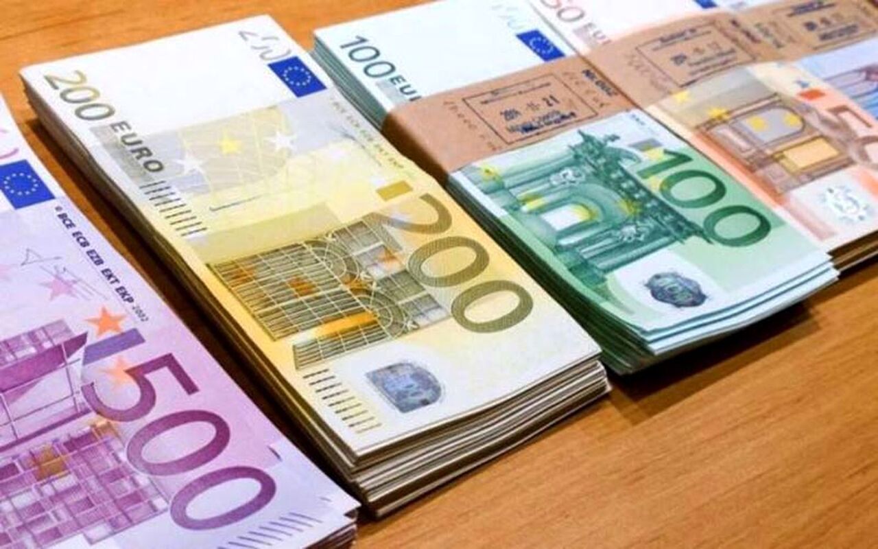 آخرین تغییر قیمت یورو در روز ۱۲ اسفند ۱۴۰۲