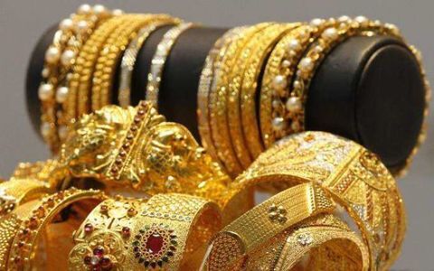 کشف معامله ۲۸ میلیاردی طلا توسط مشهدی به شدت محکوم شد