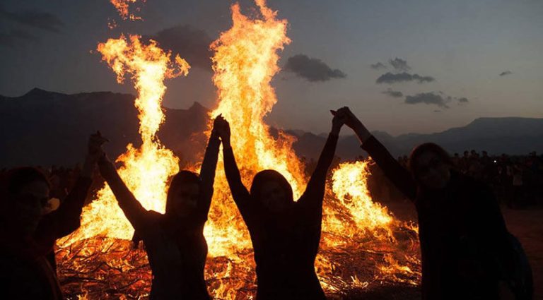 تاریخ چهارشنبه سوری ۲۳ یــــــا ۲۹ اسفند؟! هرگز تردید نکنید!