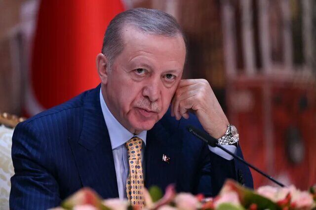اردوغان به دقت مراقب وضعیت: نظارت چشم‌به‌راه بر حادثه هلیکوپتر حاوی رئیس جمهور ایران و همراهانش