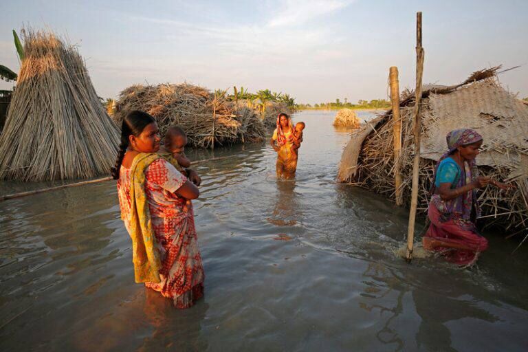 خطرات تغییر آب و هوا بر زنان: وارد ضربه‌ترین مسائل بحران‌های محیطی در سازمان ملل