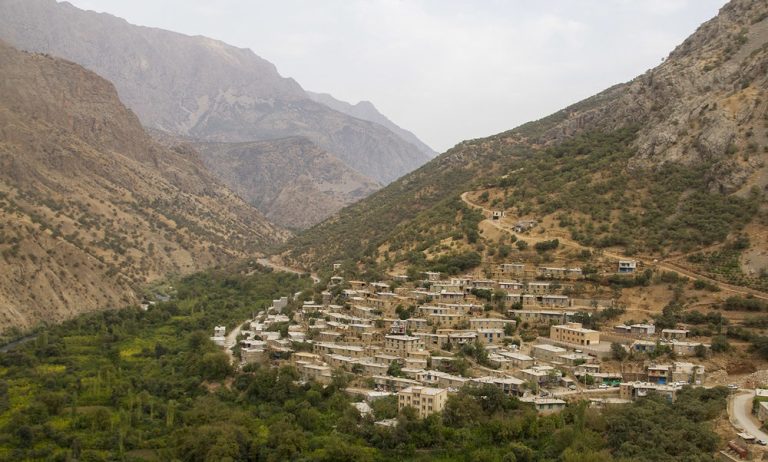 “سحر آوری هورامان: نگاه زیبایی به تخت باشکوه کردستان” + فیلم