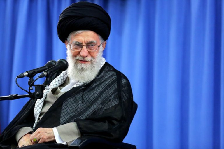 نگاهی به نقش و اهمیت قاریان قرآن در چشمان رهبر انقلاب اسلامی ایران + تماشا کنید