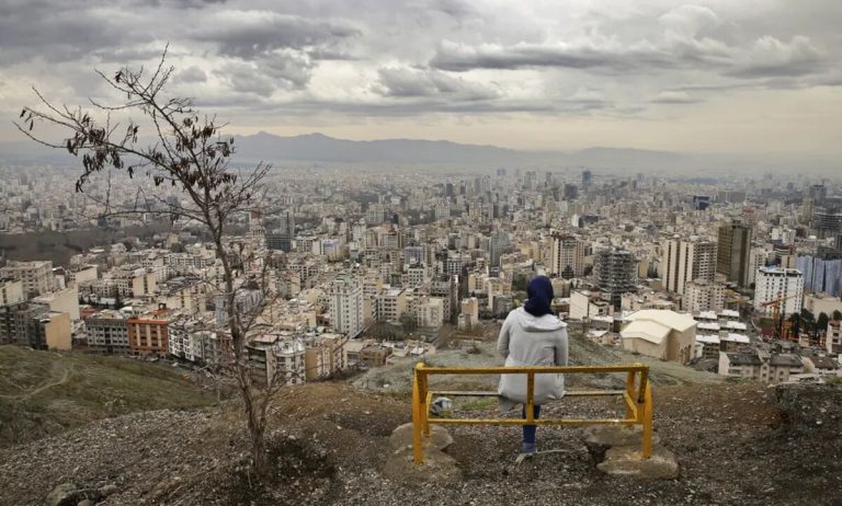 هوای تهران پاک شد: تجربه اقتصاد آنلاین