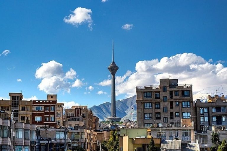 تهران در حال بازگشت به فعالیت اقتصادی آنلاین با حال و هوای گرم خود است