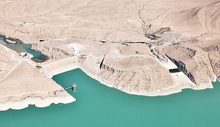 چرا هامون هیرمند خشک شده است؟ افغانستان این را مقصر می‌داند!