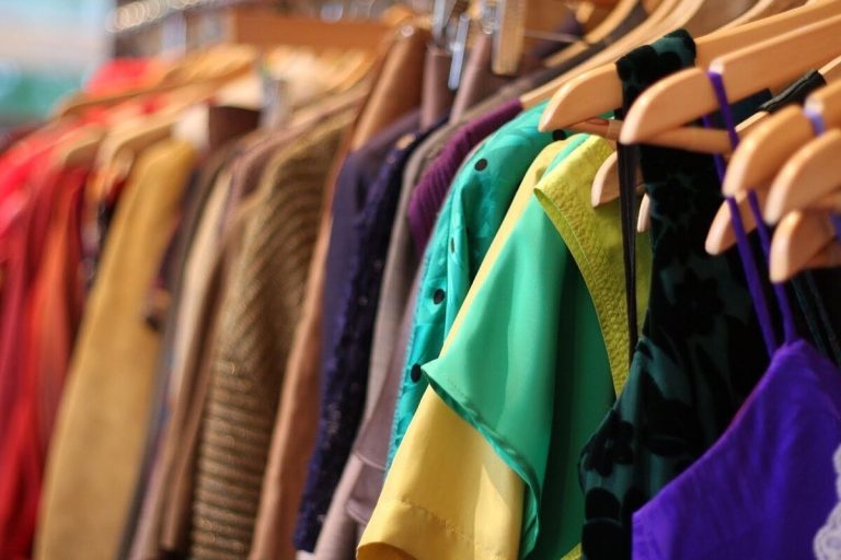 تأثیر کاهش ۲۵ درصد سود صنعت پوشاک بر خرید مردم: تورم و قدرت خرید افتاده!