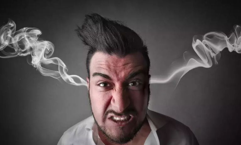 تا قرار نیست آرامشتون رو ببره! پنج غذایی که باید از مصرفشون خودداری کنید