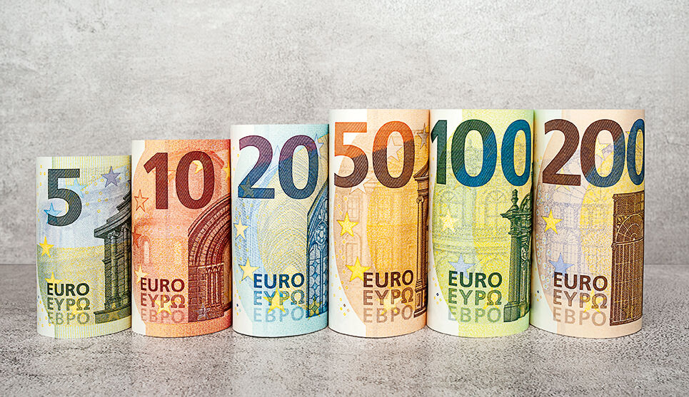 تازه ترین وضعیت قیمت یورو در بازار ارزامروز ۱۵ فروردین ۱۴۰۳