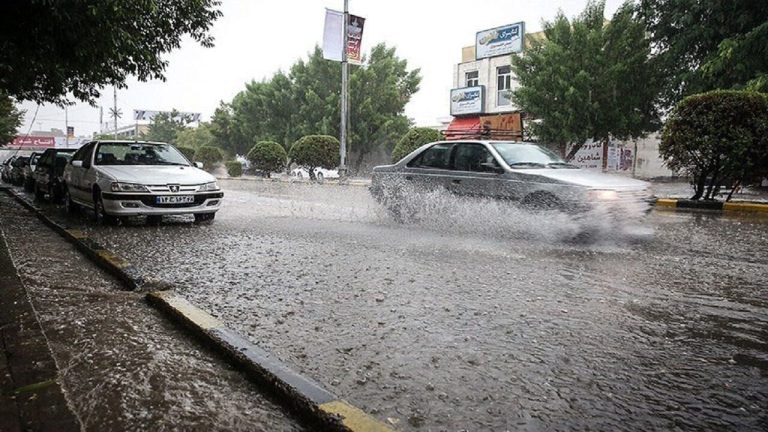 ببینید: خیابان‌های مشهد چگونه با یک ساعت بارندگی متحول شدند + ویدئو اختصاصی