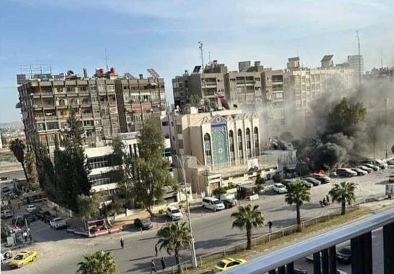 حمله مهیج اسرائیل به ساختمان کنسولگری ایران: تصاویر اولیه و ویرانی‌های زیبا