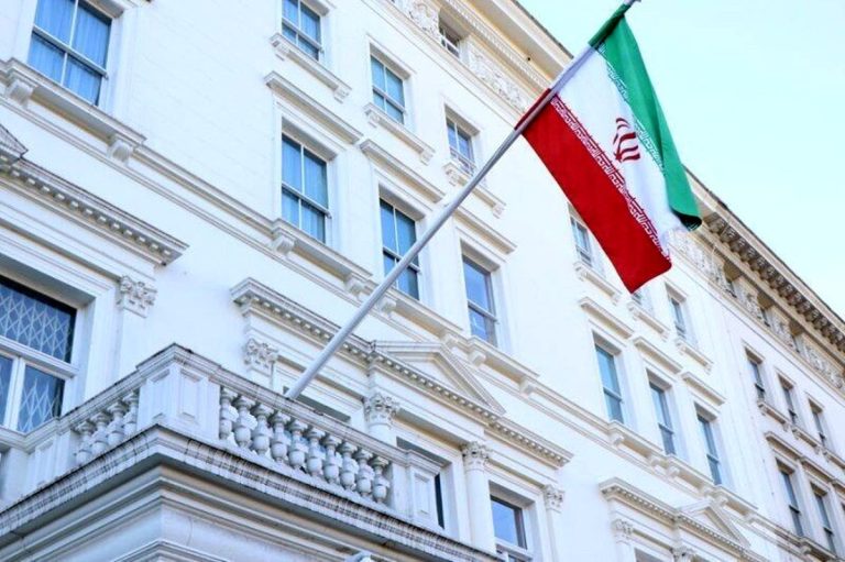 سفارت ایران باور خود را به دنبال کند: بدون شکایت از حمله‌ی مهاجم