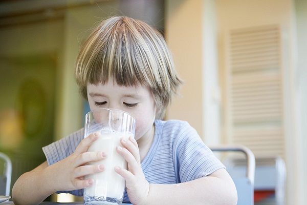 شگفت‌انگیز: شیر گاو حاوی نانوذرات مفید!