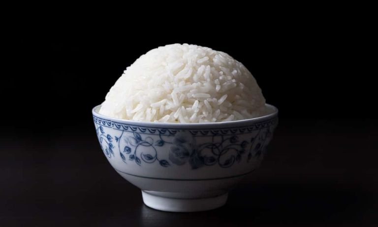 چگونه برنج دودی خود را همیشه تازه نگه داریم؟ ۸ ترفند حفظ عطر و طعم اصیل