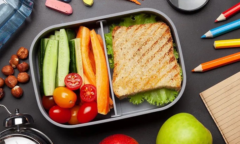 10 وعده خوشمزه برای بهبود عملکرد ذهنی دانش آموزان