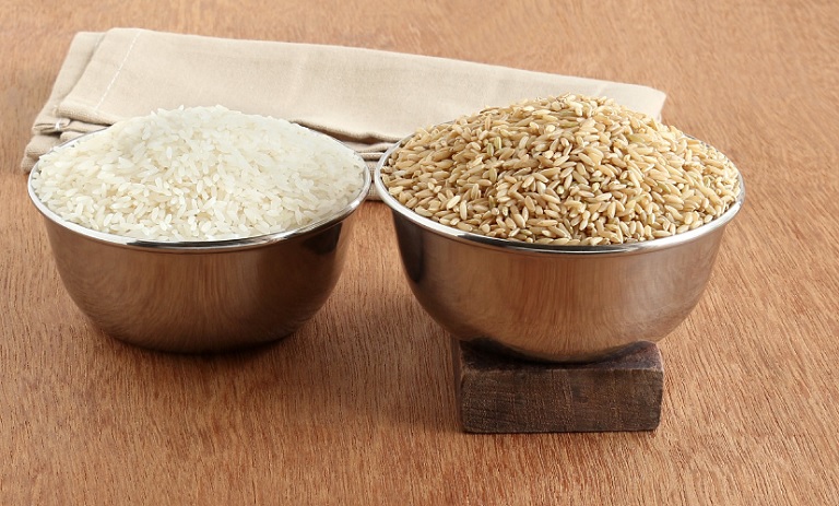 برنج سفید یا برنج قهوه‌ای؛ مزایا و معایب هر کدام را کاوش کنید!
