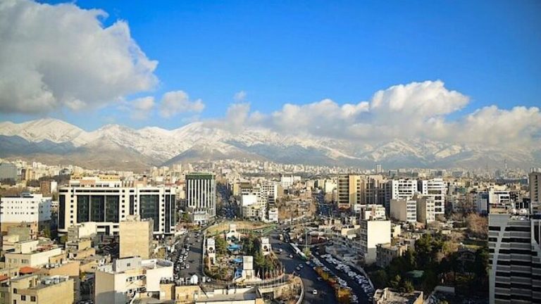 به روزترین گزارش هواشناسی: تهران در چهارم خرداد، آسمان شهر چگونه است؟
