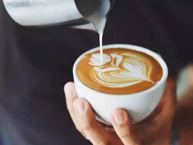 هشدار! این 6 فاجعه را به جان خود نخرید: نوشیدن قهوه بر روی معده خالی