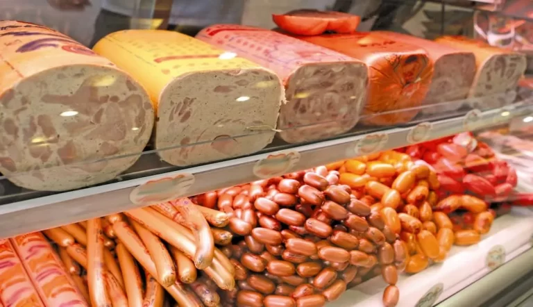 میزان گوشت واقعی: فاش شدن حقیقت پشت پرده قیمت‌گذاری سوسیس و کالباس!