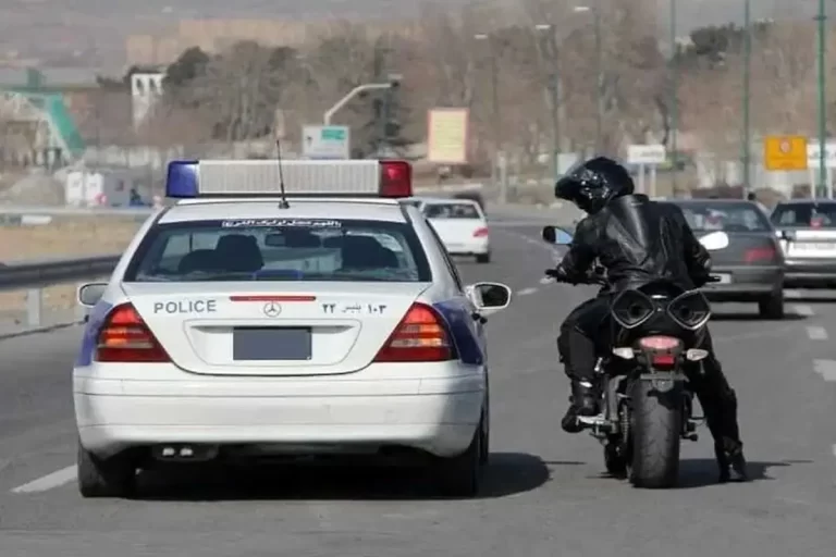 سه دستگاه موتورسیکلت پرقدرت در بزرگراه‌های تهران به دام پلیس افتادند