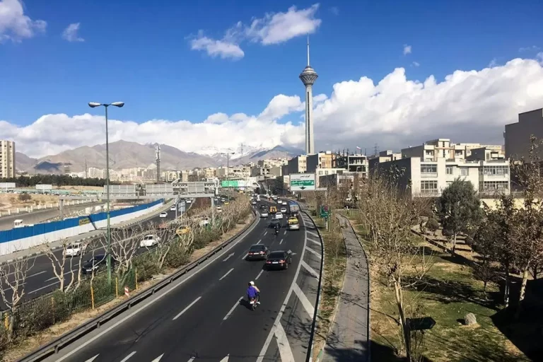 آیا هوای تهران امروز قابل استنشاق است؟ کیفیت آسمان پایتخت را بررسی کنیم!