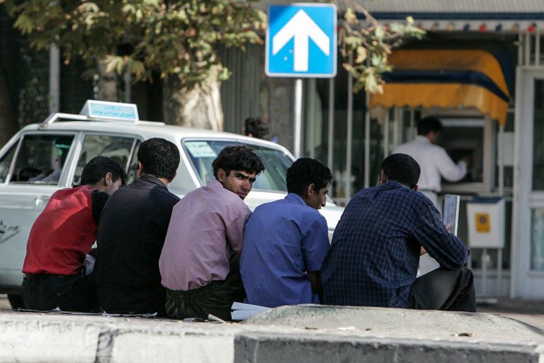 چشم‌انداز نیروی کار بیکار در ایران: چه میزان از جمعیت بیکار هستند؟ + فیلم