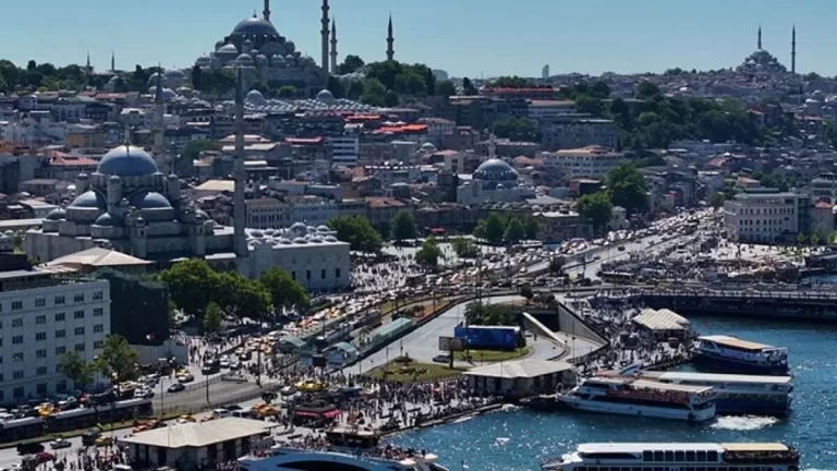 استانبول رکوردزنی در جذب گردشگران بین‌المللی: پایتخت توریسم ترکیه به اوج می‌رسد!