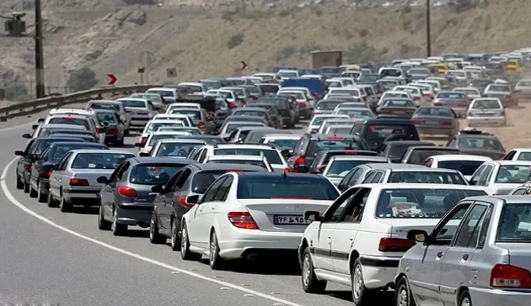 بازخورد شلوغی بی‌پایان: جاده‌های چالوس و فیروزکوه گرفتار ازدحام خودروها
