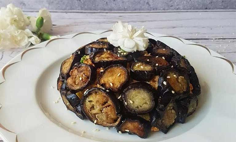 طرز تهیه سالاد مرغ و بادمجان شیک و ساده برای مهمانی ها