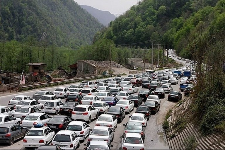 تازه‌ترین گزارش لحظه‌ای: تصویری از جریان خروشان ۳۵ هزار خودرو در مسیر کندوان