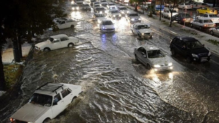 توجه کنید، تهرانی‌ها! طوفانی در پیش: وزش تندباد و آسمان غرش‌انگیز در مسیر پایتخت