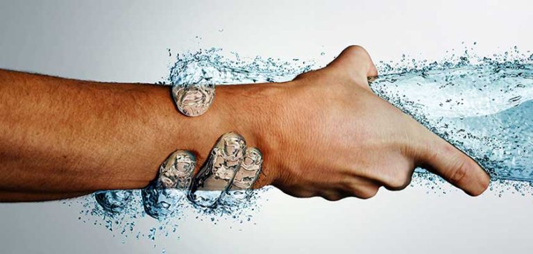 نشانه‌های حیاتی: آیا بدنتان از کمبود آب رنج می‌برد؟