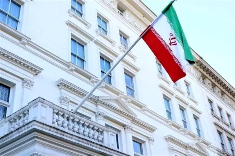 دیدگاه رسمی: نگاه کاردار سفارت ایران در لندن به پرده‌های پشت صحنه روز انتخابات!