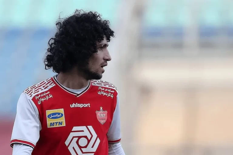 ستاره دفاعی پرسپولیس به معدن طلای گل‌گهر اضافه شد!