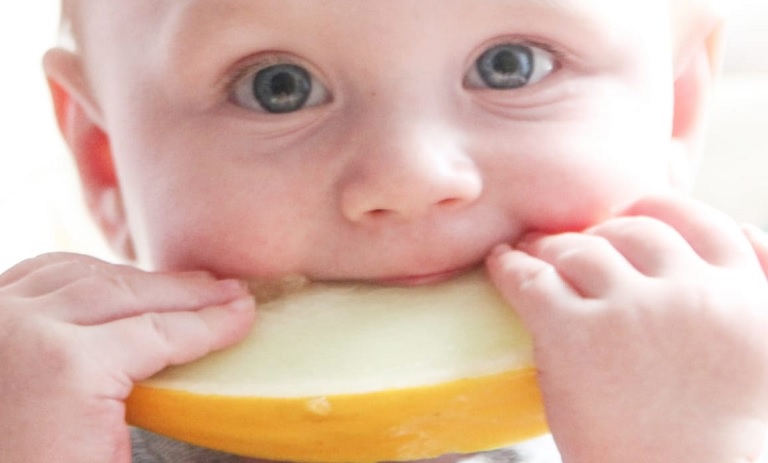 آیا می دانید که چرا خربزه یک هدیه عالی برای نوزادها است؟