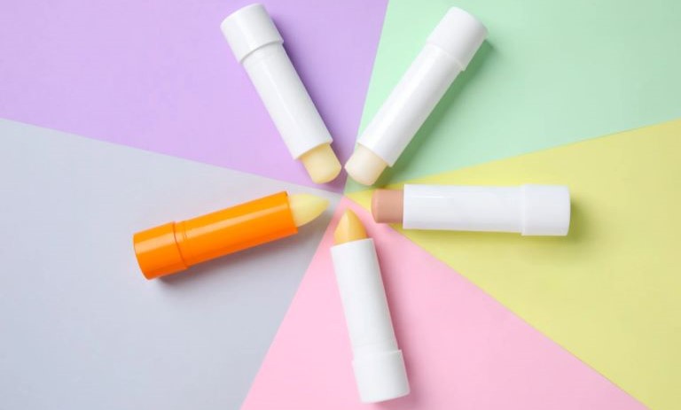 چرا بالم لب همیشه خوب نیست؟ | آسیب‌های بالم لب