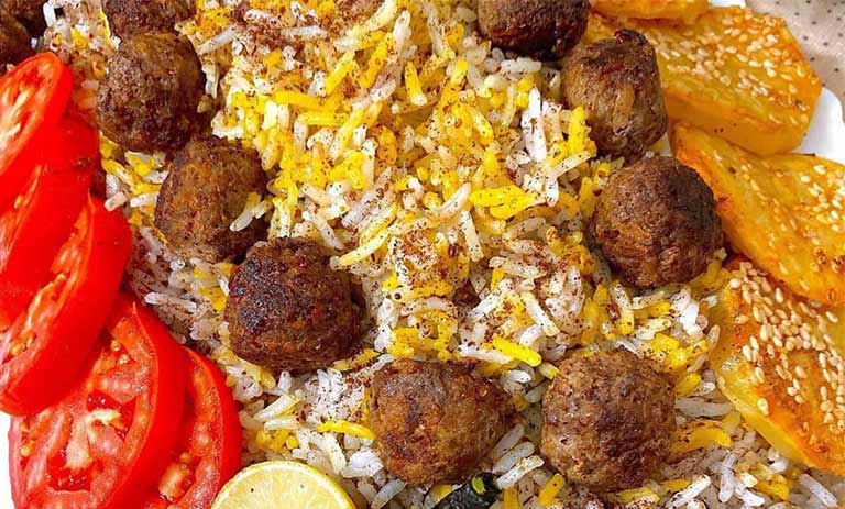 طرز تهیه سماق پلو با کباب تابه‌ای؛ اصیل و مجلسی