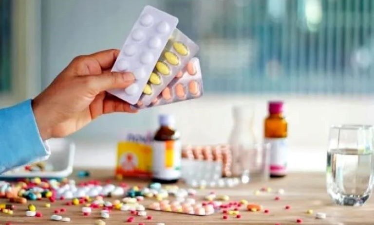 خطرات پنهان در داروهای پرمصرف: چه مخاطراتی به سلامتی وارد می‌کنند؟