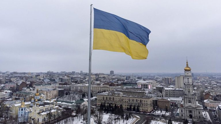 تحویل سهام کارخانه اوکراینی به روسیه: یک تبادله استراتژیک و جذاب
