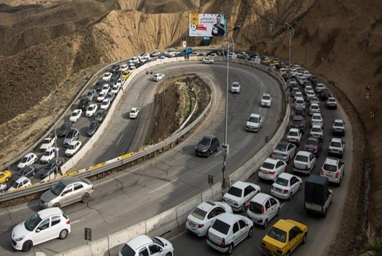 تاخیر ناخواسته روی جاده زیبای چالوس