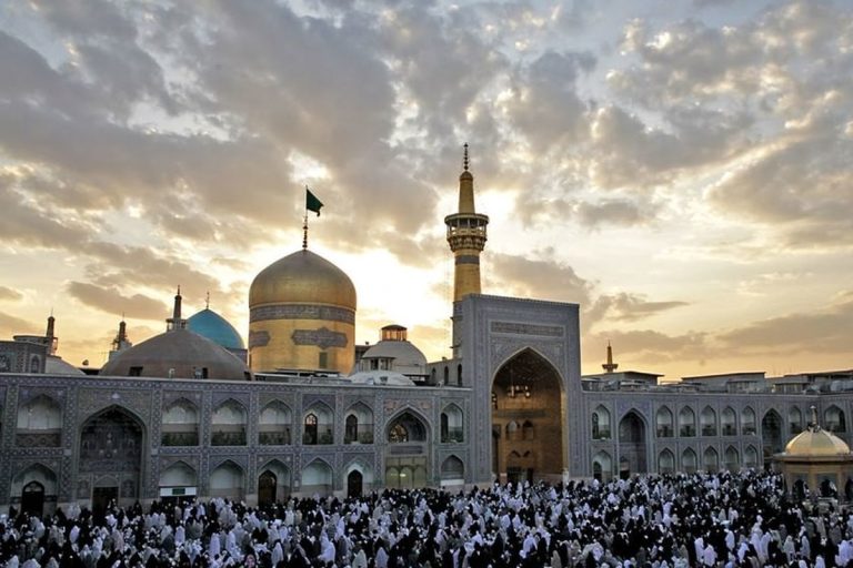 مشهد در اربعین: سفری به عمق ایمان و معنویت