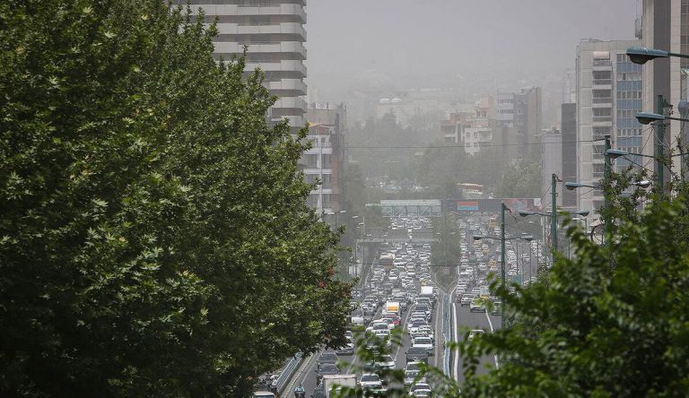 تهران گرفتار آلودگی هواست – نسیمی پاک برای شهرمان!