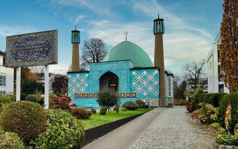 دریافت فرصتی معجزه‌آسا: دو هفته در آلمان برای روانی بازنویسی + تصویر