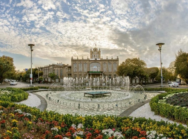 تجربه خوش با تور گردشگری تبریز به مقصد دلخواهتان + اطلاعات قیمت‌ها با قطار شخصی