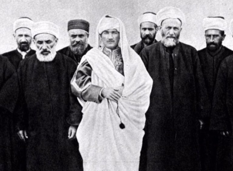 آتاتورک و آغاز سفر مقدس: نگاهی به اقدام تاریخی نخستین رهبر ترکیه درباره حجازگرایان