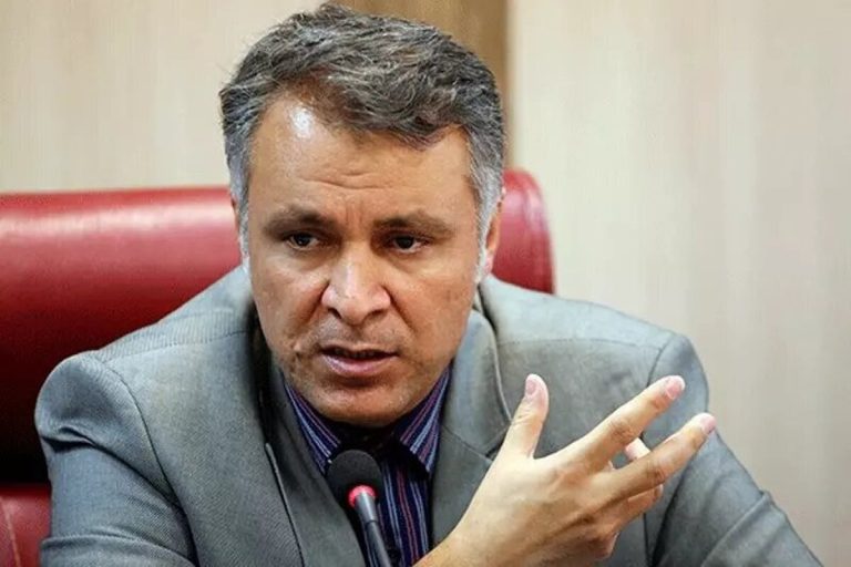 واکنش شگفت انگیز فاضلی به حضور پسر عارف در جلسه دولتی